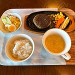 コーヒー＆レストラン リーバ - 