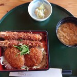 軽井沢72ゴルフ - エビフライとソースカツ重 (1,850円)