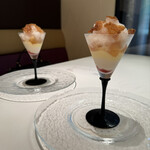 メイ - 9皿目桃のパフェ。