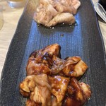 肉処 純純 - ホルモンもタレと塩