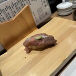 鮨と天ぷら にほんのうみ - 単品の和牛炙り