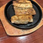 四季香 - 鉄鍋餃子