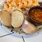 cafe Jammin' - パン。中はしっとりふわふわ、外はカリッと焼かれてます