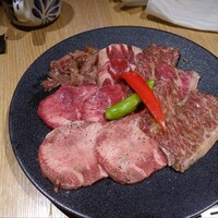 神楽坂焼肉 Kintan - 