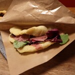 Hachihare - 生ハムとベビーリーフ パルミジャーノチーズ