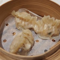 老香港酒家京都 - ふかひれ入蒸餃子