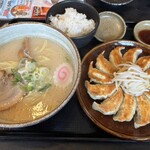 五味八珍 - 料理写真: