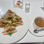 タカノフルーツパーラー アトレ吉祥寺店 - 紅茶とローストビーフ