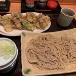 北の蕎麦屋 - 舞茸天ぷら蕎麦