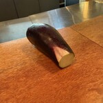 modest - 畑で採れたばかりの新鮮な茄子