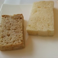 リストランテ　ウミリア - パン  イチヂクのパンが美味しい