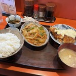 味安 - 日替わり定食(スタミナ炒め＆チキンカツタルタル南蛮)