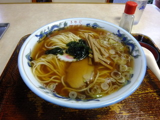 甲州屋 - チャーシュー・メンマ・わかめ・なると （2014.10）