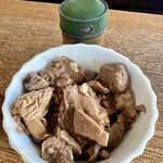 大衆酒場カネス - もつ煮　４００円