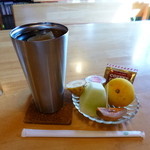 Nosaido - 2014.10 アイスコーヒーに、この日もフルーツがたっぷり♪