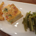 トーコーキッチン - 野菜のキッシュ 副菜二品