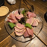 海鮮 イタリアンバル ルチアーノ - オブジェから切り落としの生ハムとカモ肉