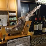 海鮮 イタリアンバル ルチアーノ - 生ハムのオブジェ