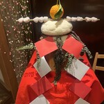 韻松亭 - 1月の訪問だったので鏡餅が飾られていました
