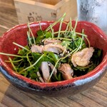 舞鶴 - 若鶏と三葉うま和え