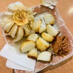 鳥市 - 揚げにんにく