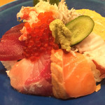 Jikkan - 旬の海鮮ちらし丼 限定20食 1030円
