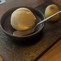 焼肉うしごろ 銀座店 - スイートポテト&バニラアイス  700円