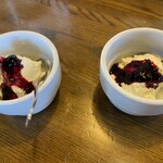 ミルクホール - 水切りヨーグルト　濃厚でした〜