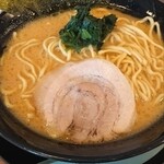 初の家 - 料理写真:醤油豚骨
