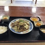 吉野ヶ里温泉弥生亭 - 牛野菜炒め定食900円