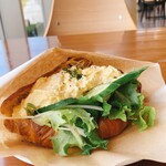 Koubun cafe - 卵サンド　ボリュームたっぷり。記憶にある香りだけど思い出せないトリュフ塩？風味が残ってお味のセンスを感じました土地勘なしで行って遠回りしてしまった。偕楽園の入場料なしでこれます。最寄りバス停は千波湖。