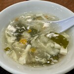隆昌美食 - 日替わりランチAのスープ
2025年8月18日