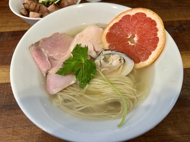 Ramenya Kira photo 2