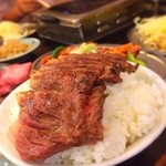 Pekin - ごはんのうえで華麗にお肉をトリプルバウンド