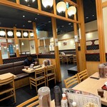 よかたい - 店内