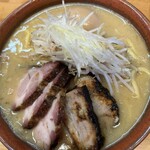 味噌っ子 ふっく - ひと口すするだけで画期的な味わいが一気に押し寄せてくる味噌スープの素晴らしさ！