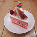 アローツリー - 無花果と木苺のショートケーキ(530円)
　