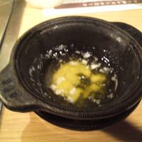 薩摩 牛の蔵 吉祥寺店 - さつま芋を付けるバター