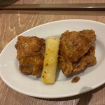 VEGEGO - 妻に取り分けてもらったチキン