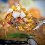 Spice&Fresh - 付け合せは素揚げの島野菜や、パリップ、大根のピクルスも口直しに善き♪