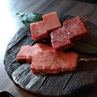 近江うし焼肉 にくTATSU 日本橋室町店 - 