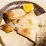 魚食処 一豊 - はまちの塩焼き