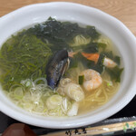 お食事処 蓬莱島 - 大槌磯ラーメン¥930