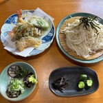 蛙の子 - ★天ぷら麦切（1100円税込）大盛（100円税込）★