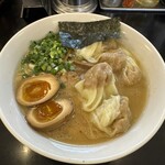 ラーメン茂木 - 雲吞麺＋味玉