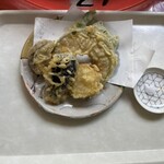 苗名滝苑 - 野菜の天ぷら