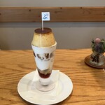 カフェ・ヴィヴモン・ディモンシュ - プリンパフェ 950円