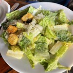 Chart House WAIKIKI - 前菜のシーザーサラダ