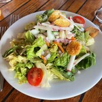 Chart House WAIKIKI - 前菜のサラダ