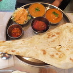 南印度ダイニング - ターリランチ(豆)